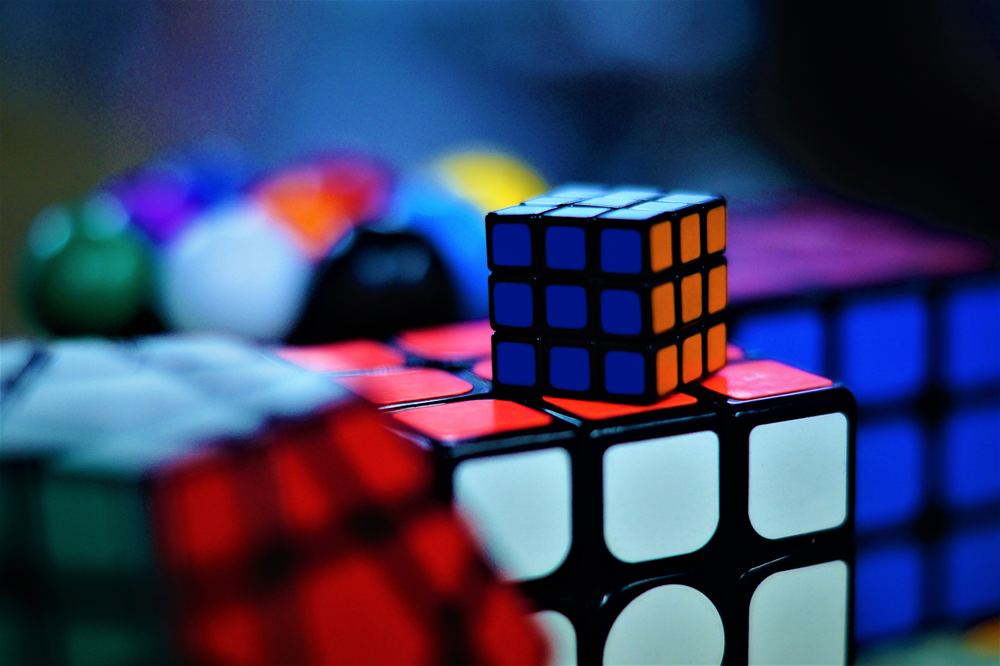 Rolig hjärngympa med Rubiks kub